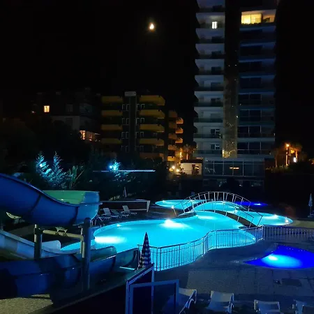 Appartamento Empire Alanya/mahmutlar 50m от моря Alanya